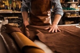 صورة للفئة Leather and related products